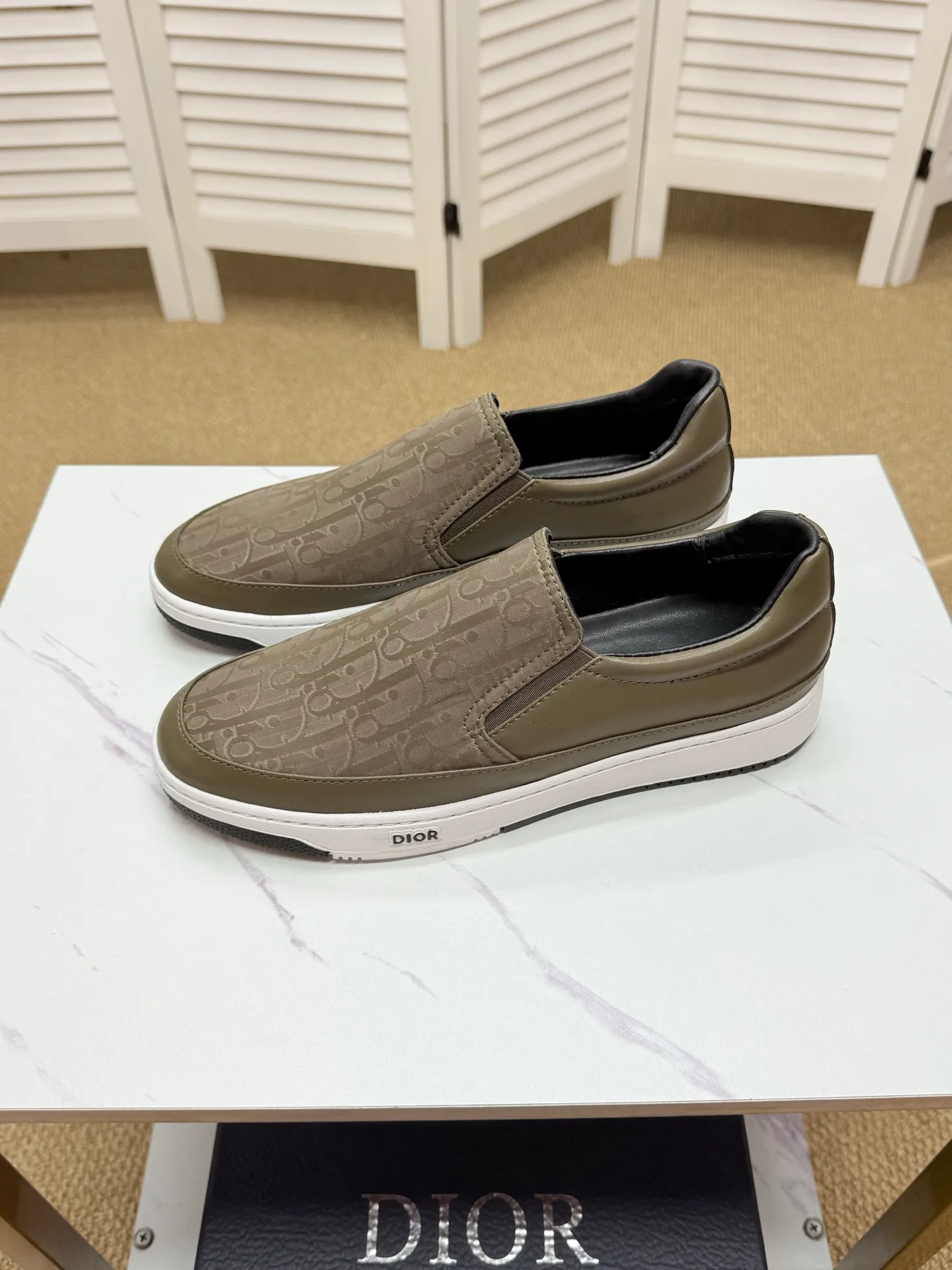 Men's clothing and shoes 210. (DIOR-Dior) casual sports shoes, official website synchronization, counter quality, fashionable and simple classic style, original outsole, size: 39-44 (45, 46 customized, non-refundable) Yh